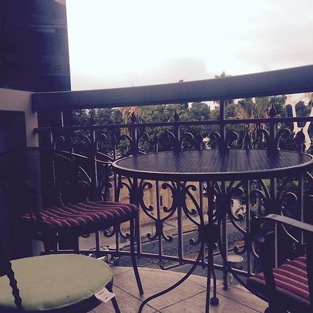 Apartment Sea Avenue Batumi Luaran gambar